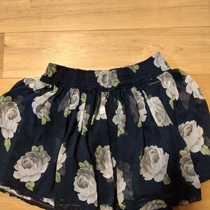 Abercrombie & Fitch women's mini skirt, size M